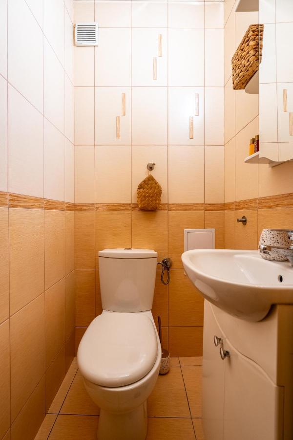 Premium Comfy 2bdr - Free Parking - Fast Wi-fi Appartamento